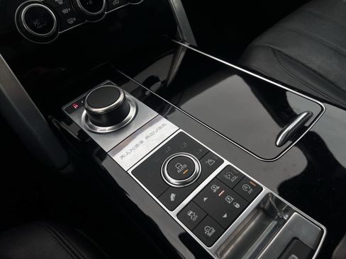 Used 2016 Land Rover Range Rover HSE image 21