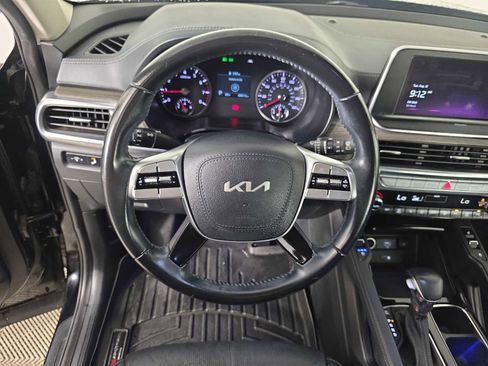 Used 2022 Kia Telluride EX w/ EX Premium Package image 13