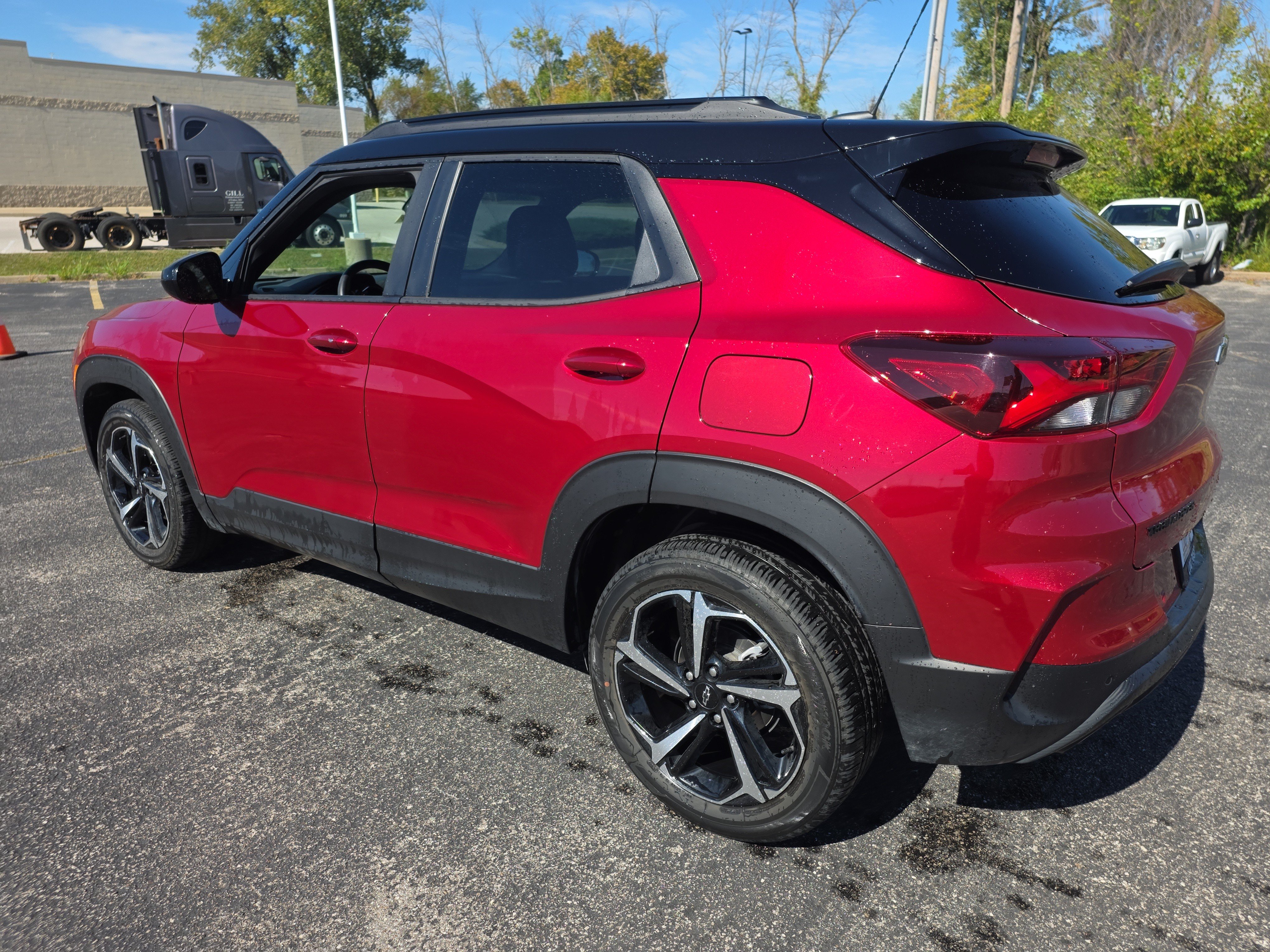 Used 2021 Chevrolet TrailBlazer RS w/ Technology Package FWD image 6
