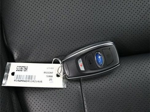 Used 2025 Subaru Ascent Bronze Edition image 18