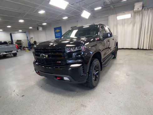 Used 2020 Chevrolet Silverado 1500 LT Trail Boss AWD/4WD image 11