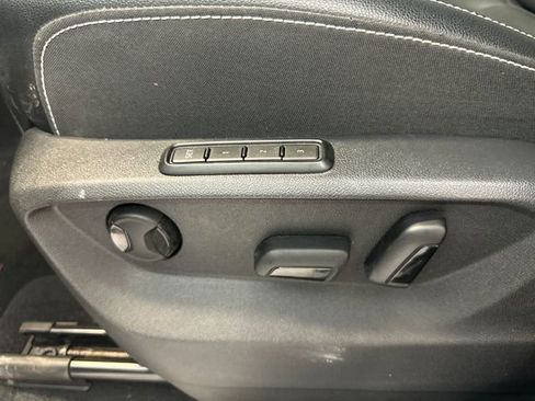 Used 2025 Volkswagen Atlas Cross Sport SEL R-Line AWD/4WD image 22