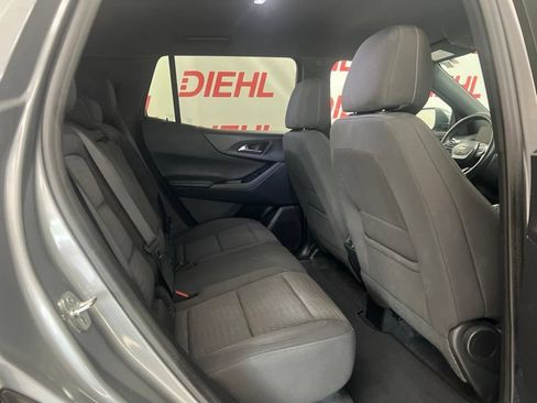 Used 2026 Chevrolet Equinox LT FWD image 10