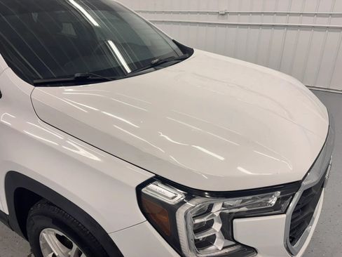 Used 2022 GMC Terrain SLE w/ Driver Convenience Package FWD image 13
