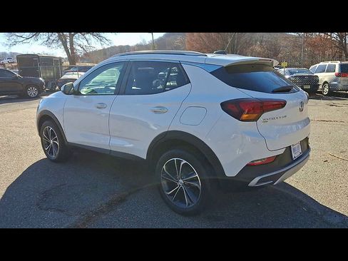 Certified 2022 Buick Encore GX Select image 6