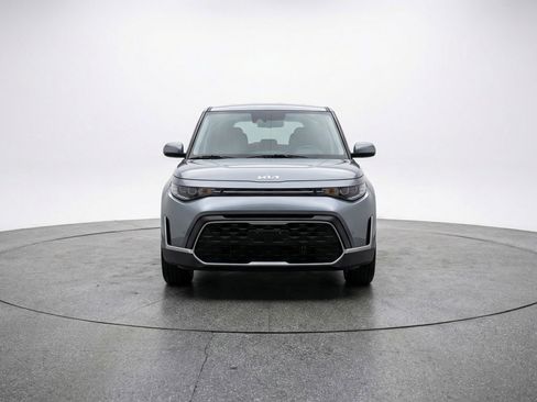 Used 2025 Kia Soul LX w/ LX Technology Package image 2