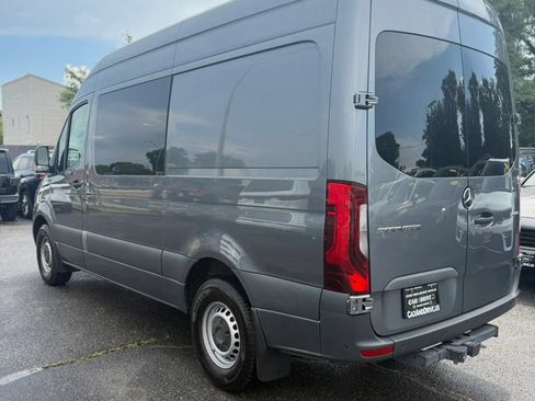 Used 2024 Mercedes-Benz Sprinter 2500 image 3
