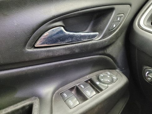 Used 2019 Chevrolet Equinox LT AWD/4WD image 27