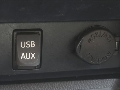 Used 2019 Toyota Tundra SR5 image 21