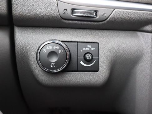 Used 2015 Chevrolet Traverse LS FWD image 13