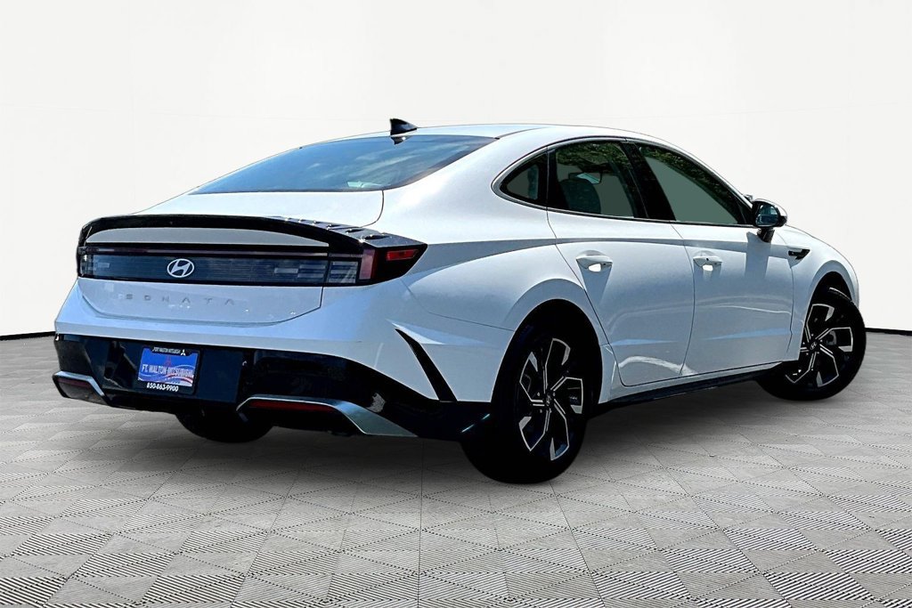 Used 2025 Hyundai Sonata SEL FWD image 7