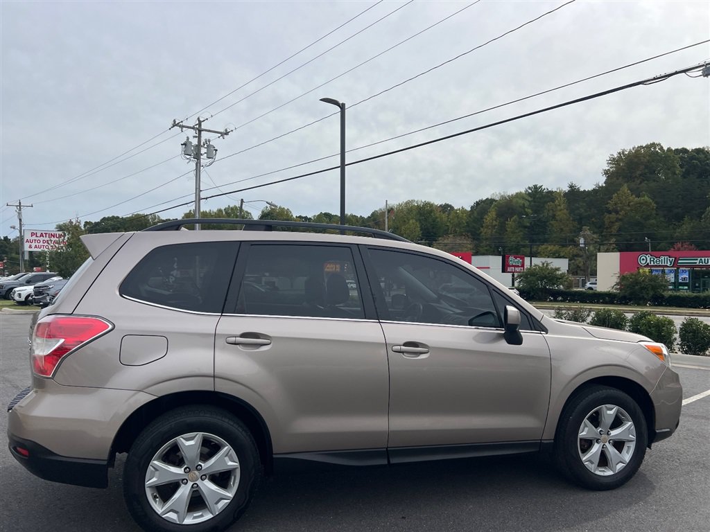 Used 2016 Subaru Forester 2.5i Limited AWD/4WD image 7