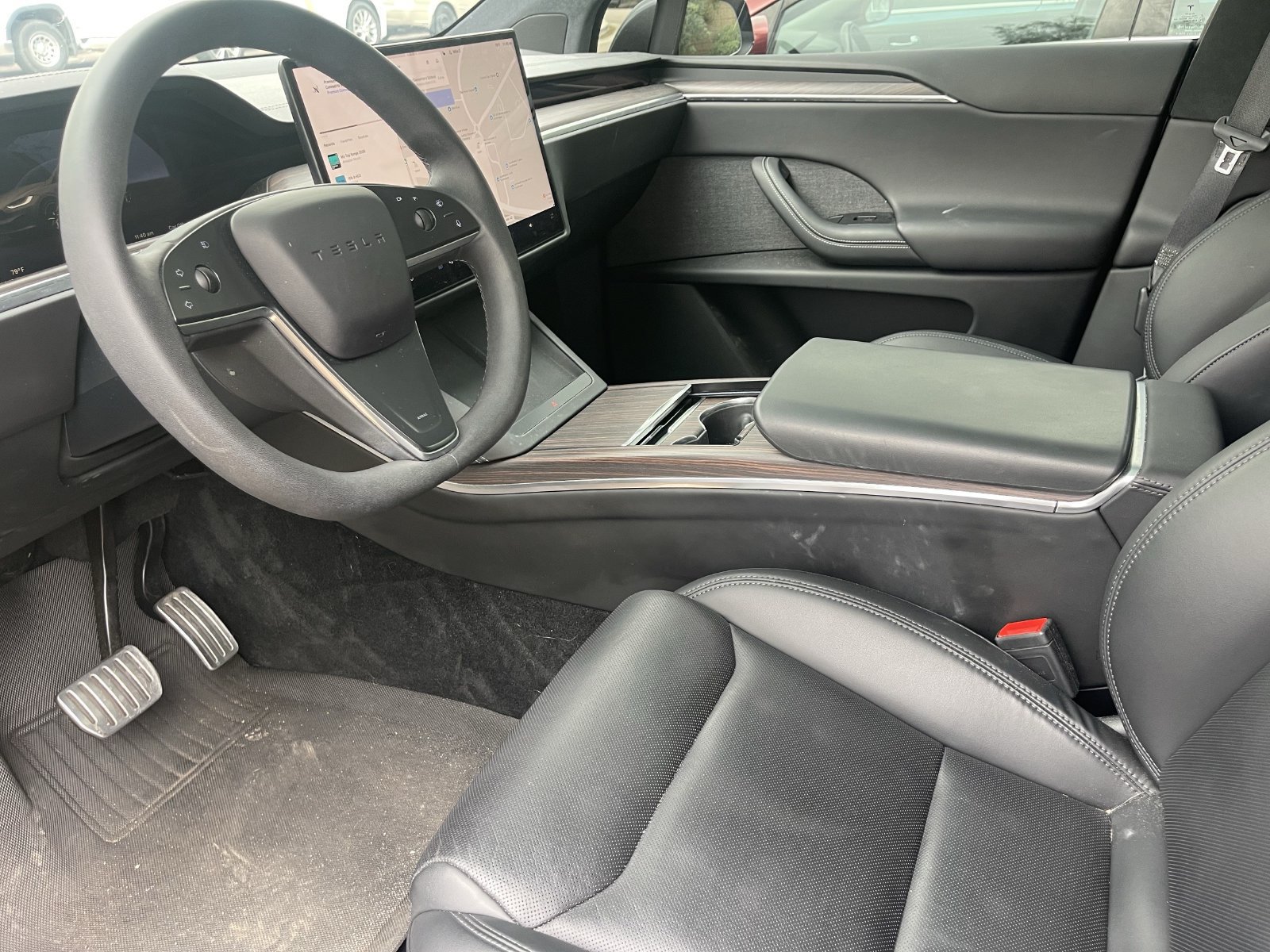 Used 2024 Tesla Model X AWD/4WD image 11