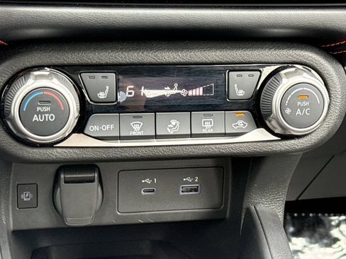 Used 2025 Nissan Versa SR w/ Trunk Package FWD image 16