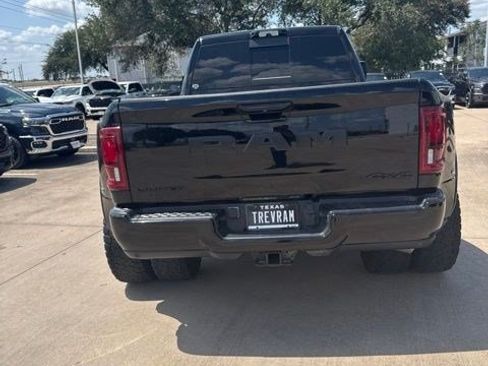 Used 2025 RAM 3500 Limited AWD/4WD image 11