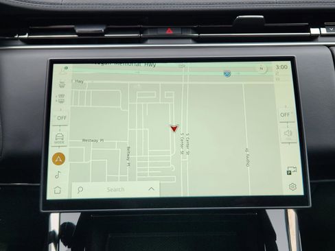 Used 2025 Land Rover Range Rover Sport SE image 17