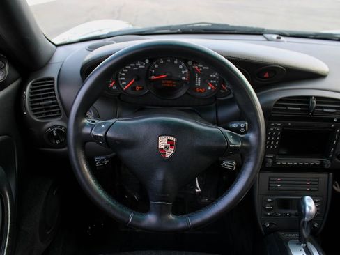Used 2004 Porsche 911 Carrera 4S AWD/4WD image 19