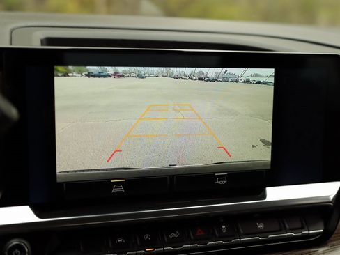 Used 2022 Chevrolet Silverado 1500 LT image 16