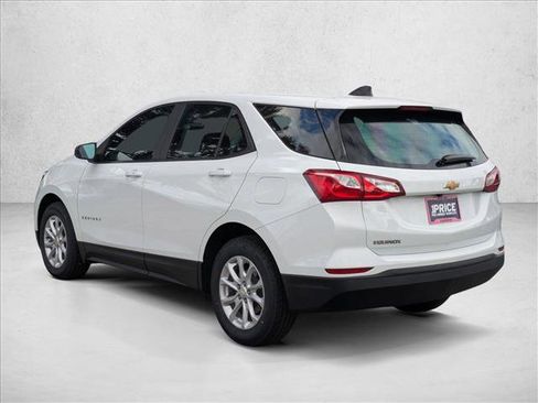 Used 2021 Chevrolet Equinox LS image 8