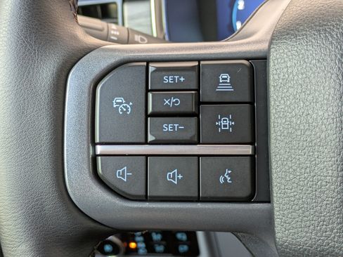 Used 2025 Ford F150 Lariat w/ Equipment Group 501A Mid AWD/4WD image 25
