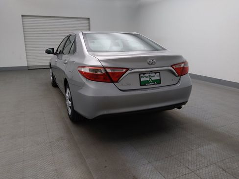 Used 2016 Toyota Camry LE FWD image 6