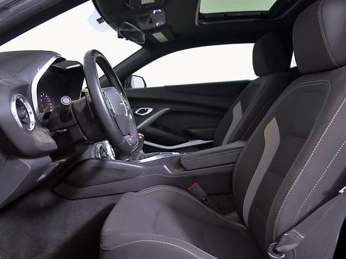 Used 2018 Chevrolet Camaro SS w/ Redline Edition RWD image 14