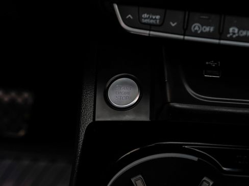 Used 2023 Audi A4 2.0T Premium w/ Convenience Package image 25