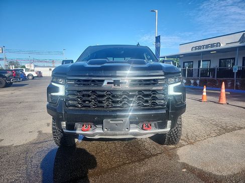 Used 2025 Chevrolet Silverado 1500 ZR2 w/ Technology Package AWD/4WD image 7