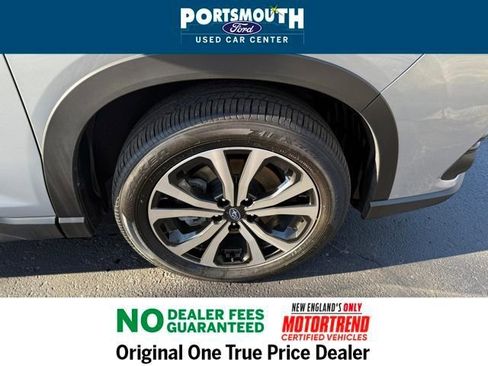 Used 2023 Subaru Forester Limited image 32