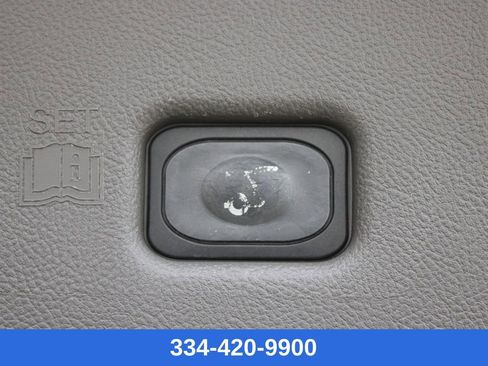 Used 2018 Lincoln MKX Select w/ Select Plus Package image 30