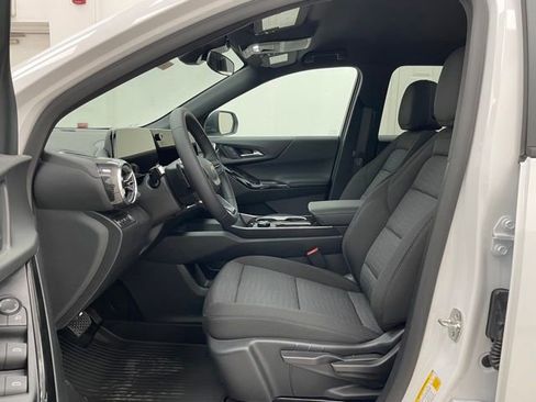 New 2026 Chevrolet Equinox LT AWD/4WD image 9