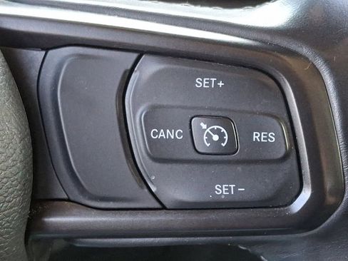 Used 2021 Jeep Wrangler Unlimited Sport AWD/4WD image 22