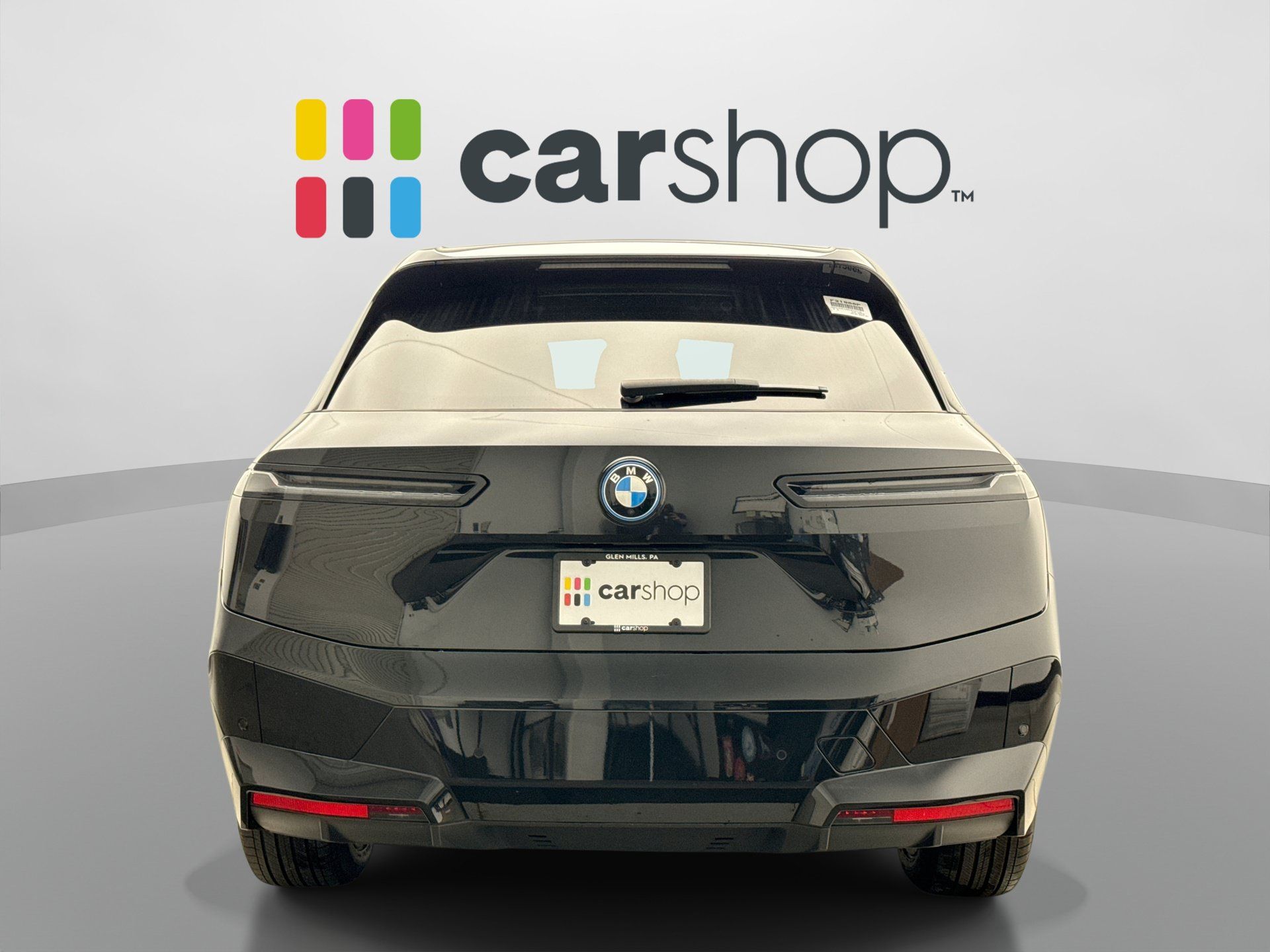 Used 2025 BMW iX xDrive50 w/ Premium Package AWD/4WD image 4