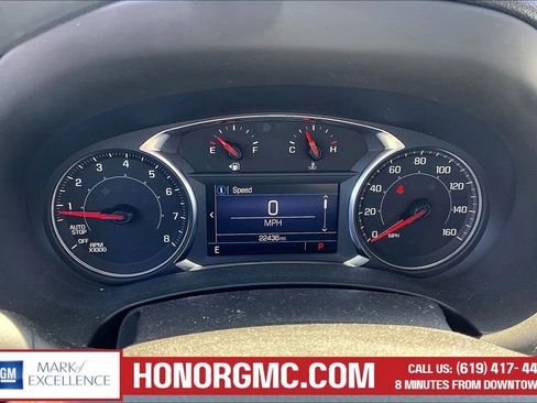 Used 2022 GMC Terrain SLE w/ Driver Convenience Package FWD image 13