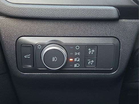 Certified 2020 Ford Escape Titanium image 21