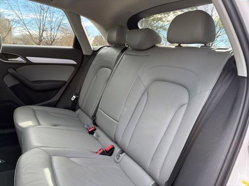 Used 2017 Audi Q3 2.0T Premium image 22