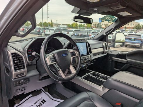 Used 2022 Ford F350 Platinum AWD/4WD image 14