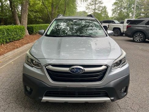 Used 2022 Subaru Outback Limited AWD/4WD image 3