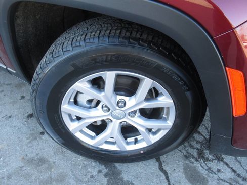 Used 2022 Jeep Grand Cherokee Limited AWD/4WD image 5