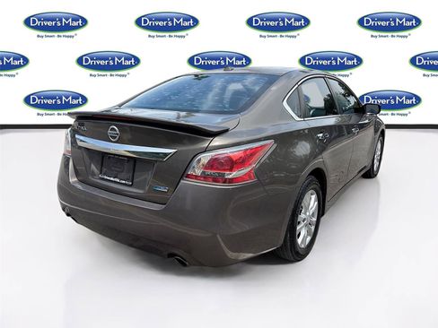Used 2014 Nissan Altima 2.5 S w/ Sport Value Package FWD image 7