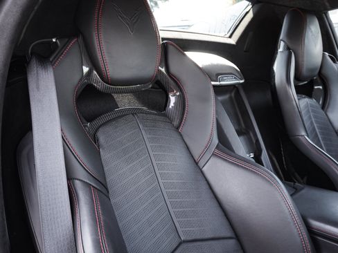 Used 2024 Chevrolet Corvette Z06 RWD image 28