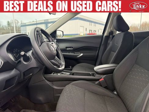 Used 2023 Nissan Kicks SV FWD image 10