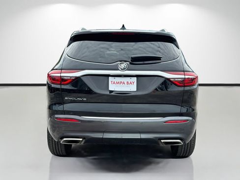 Used 2021 Buick Enclave Essence FWD image 4