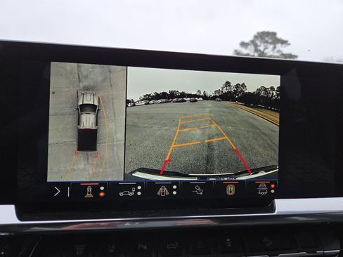 New 2026 GMC Sierra 2500 SLT w/ SLT Premium Package image 11