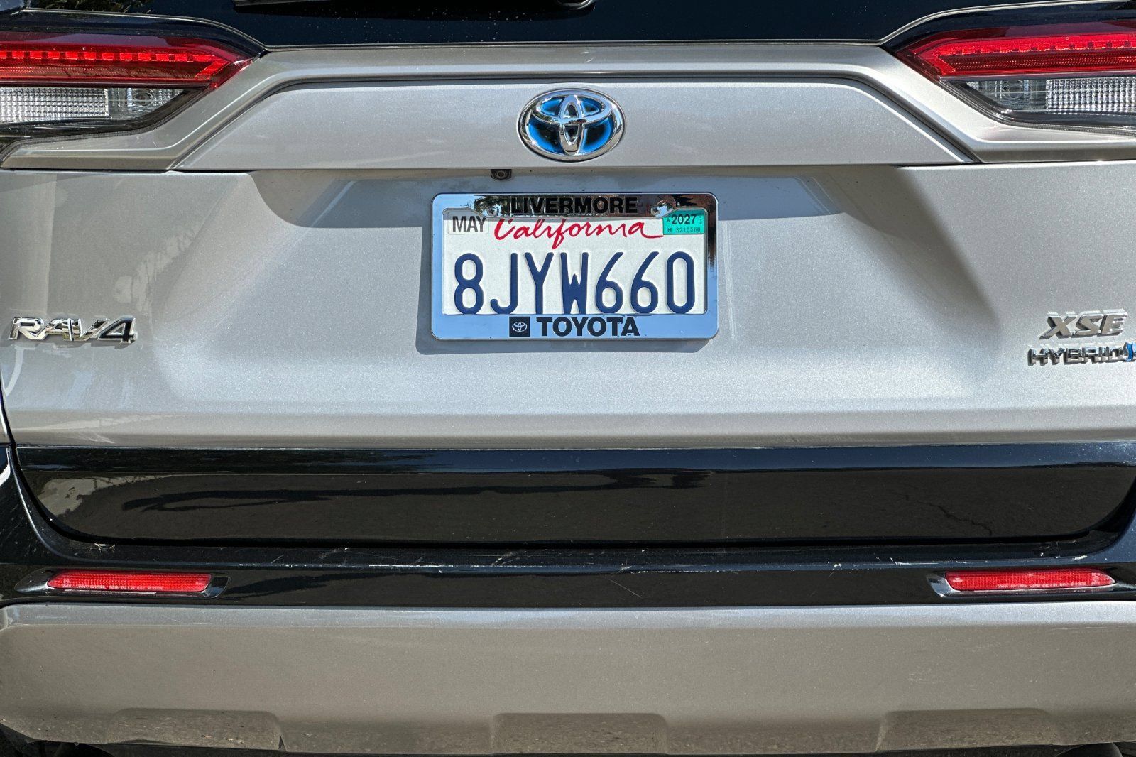 Used 2019 Toyota RAV4 XSE w/ Carpet Mat Package AWD/4WD image 48