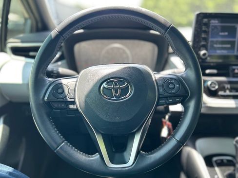 Used 2022 Toyota Corolla SE FWD image 9