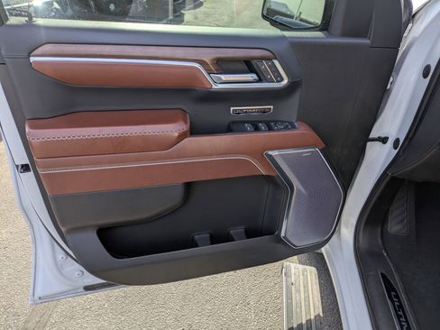 Used 2022 GMC Sierra 1500 Denali Ultimate image 14