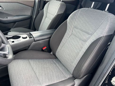 Used 2023 Nissan Rogue SV AWD/4WD image 10