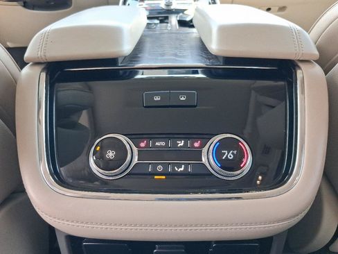 Used 2018 Lincoln Navigator Reserve w/ Technology Package AWD/4WD image 19
