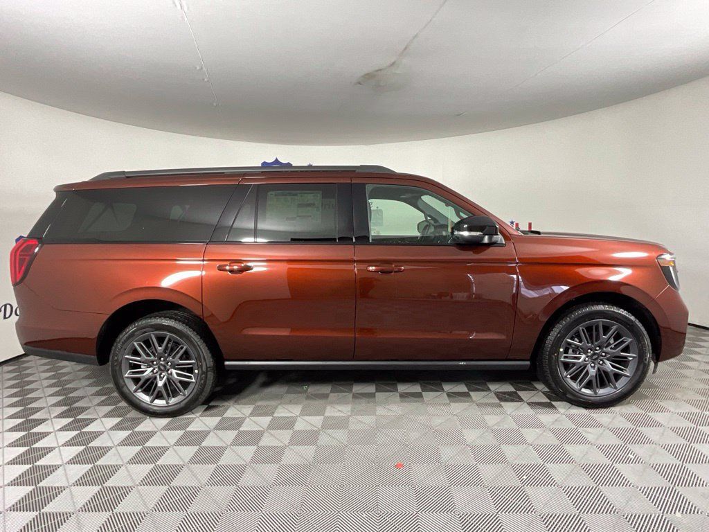 New 2027 Ford Expedition Max Platinum w/ Stealth Appearance Package AWD/4WD image 2